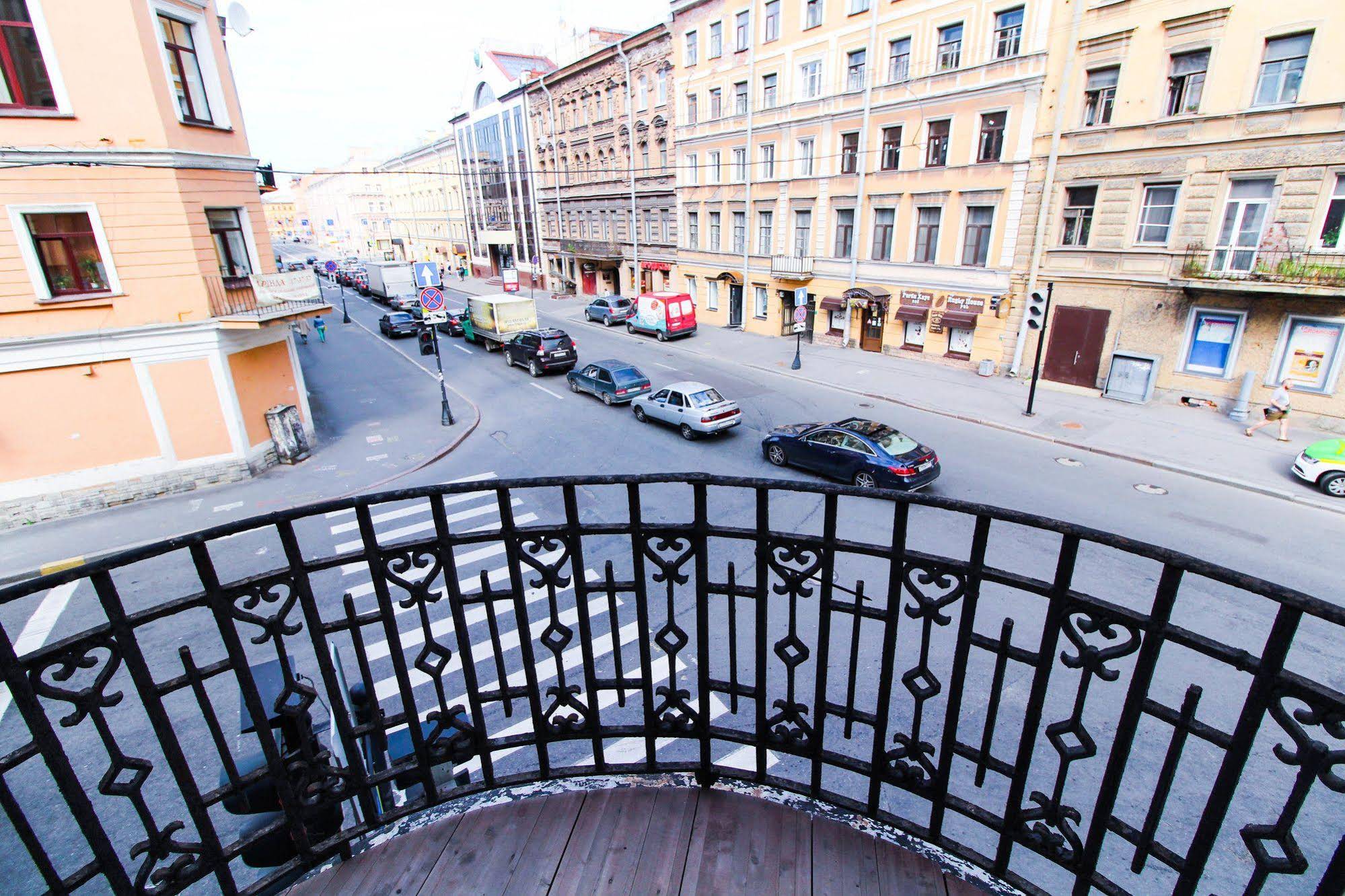 SuperHostel on Poltavskaya 5/29