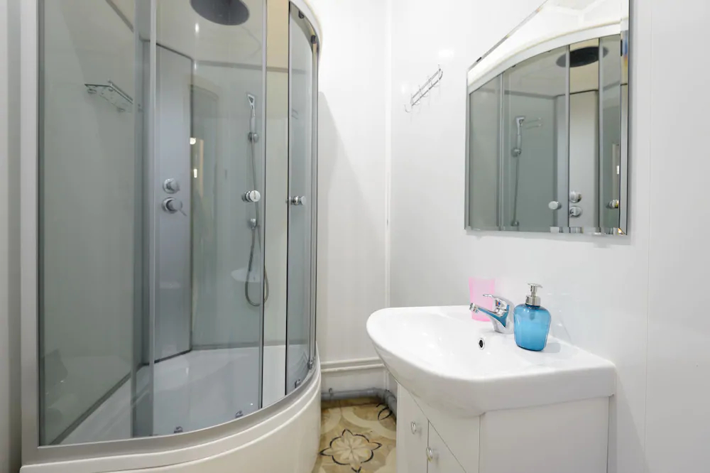 SuperHostel Pushkinskaya 14