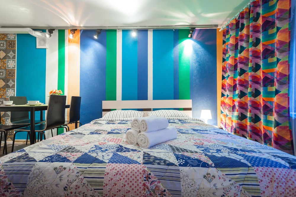 Sweet Home Apartments on Italyanskaya