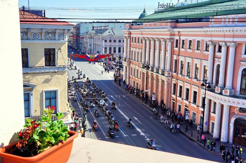 The Sky at Nevsky Mini-Hotel