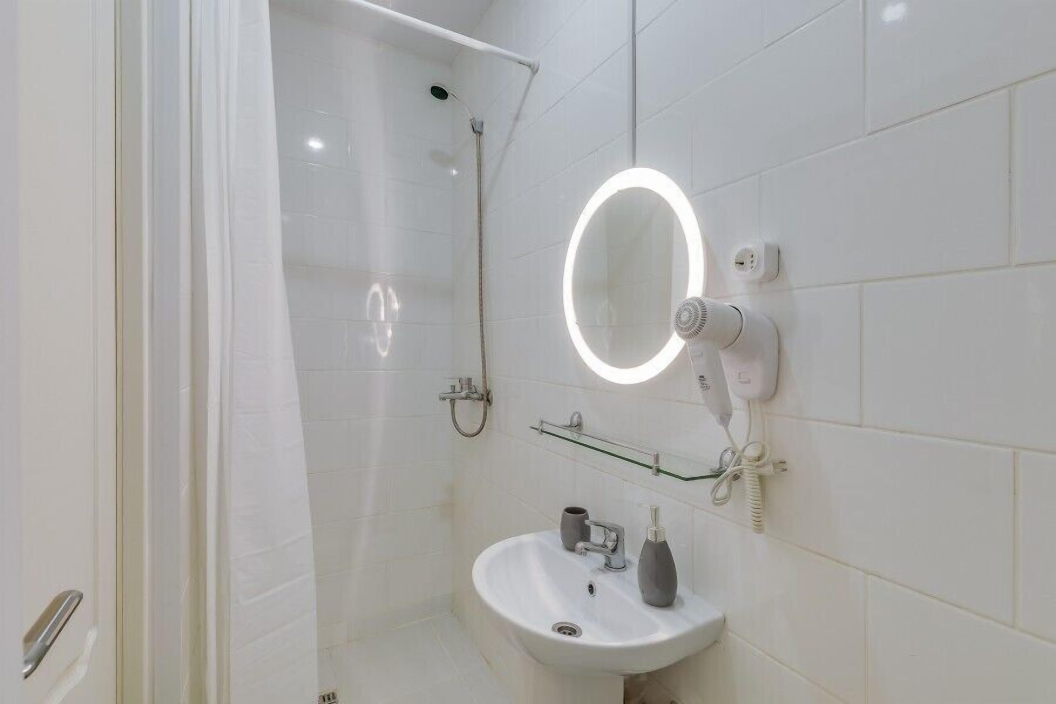 Travelto Fontanka 87