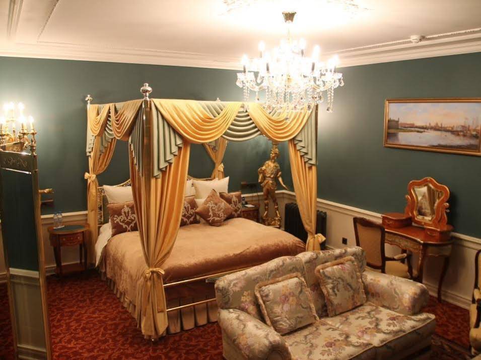 Trezzini Palace Hotel