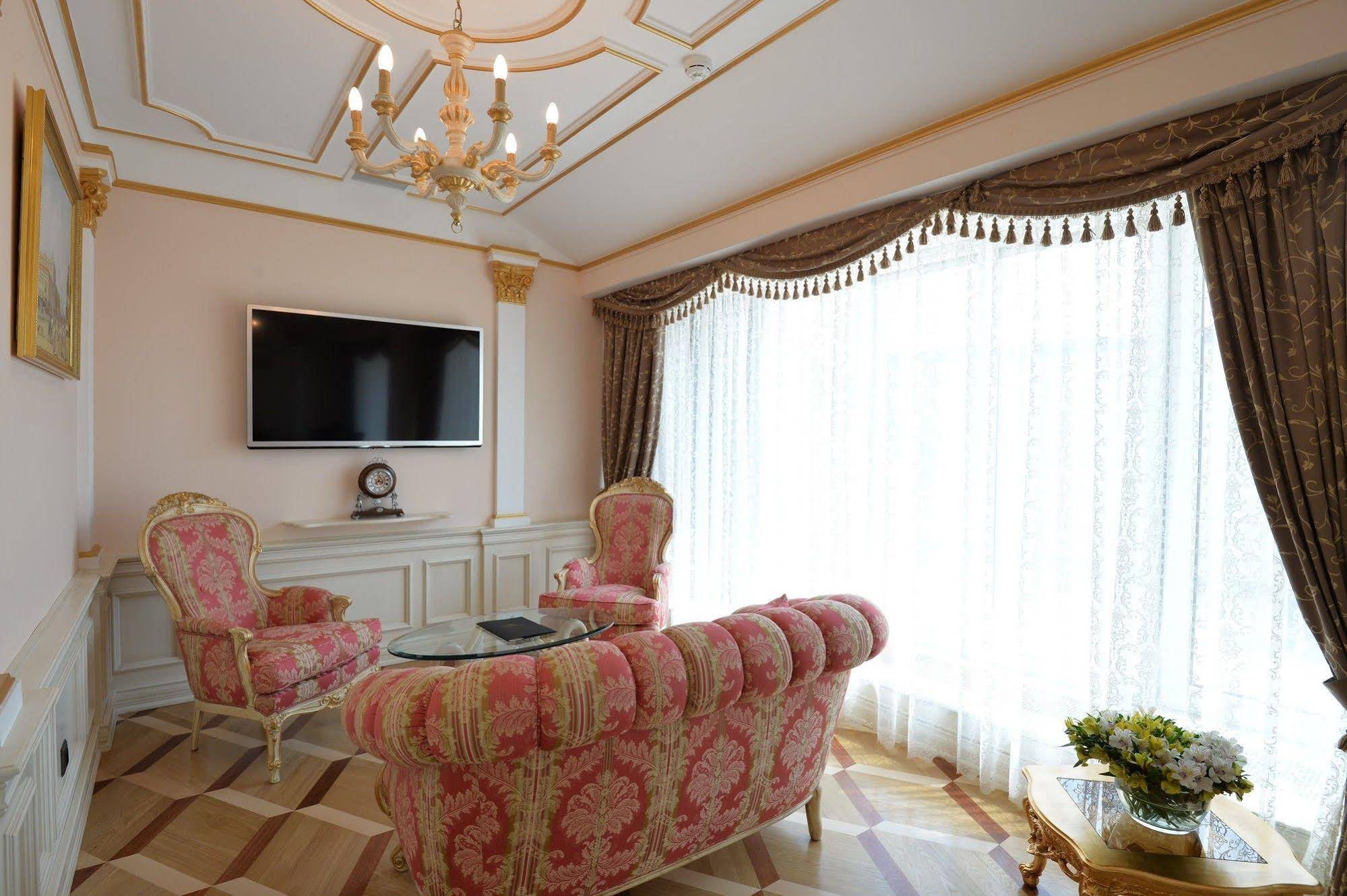 Trezzini Palace Hotel
