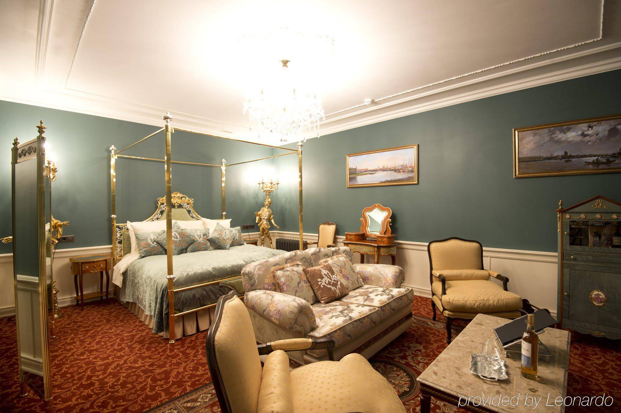 Trezzini Palace Hotel