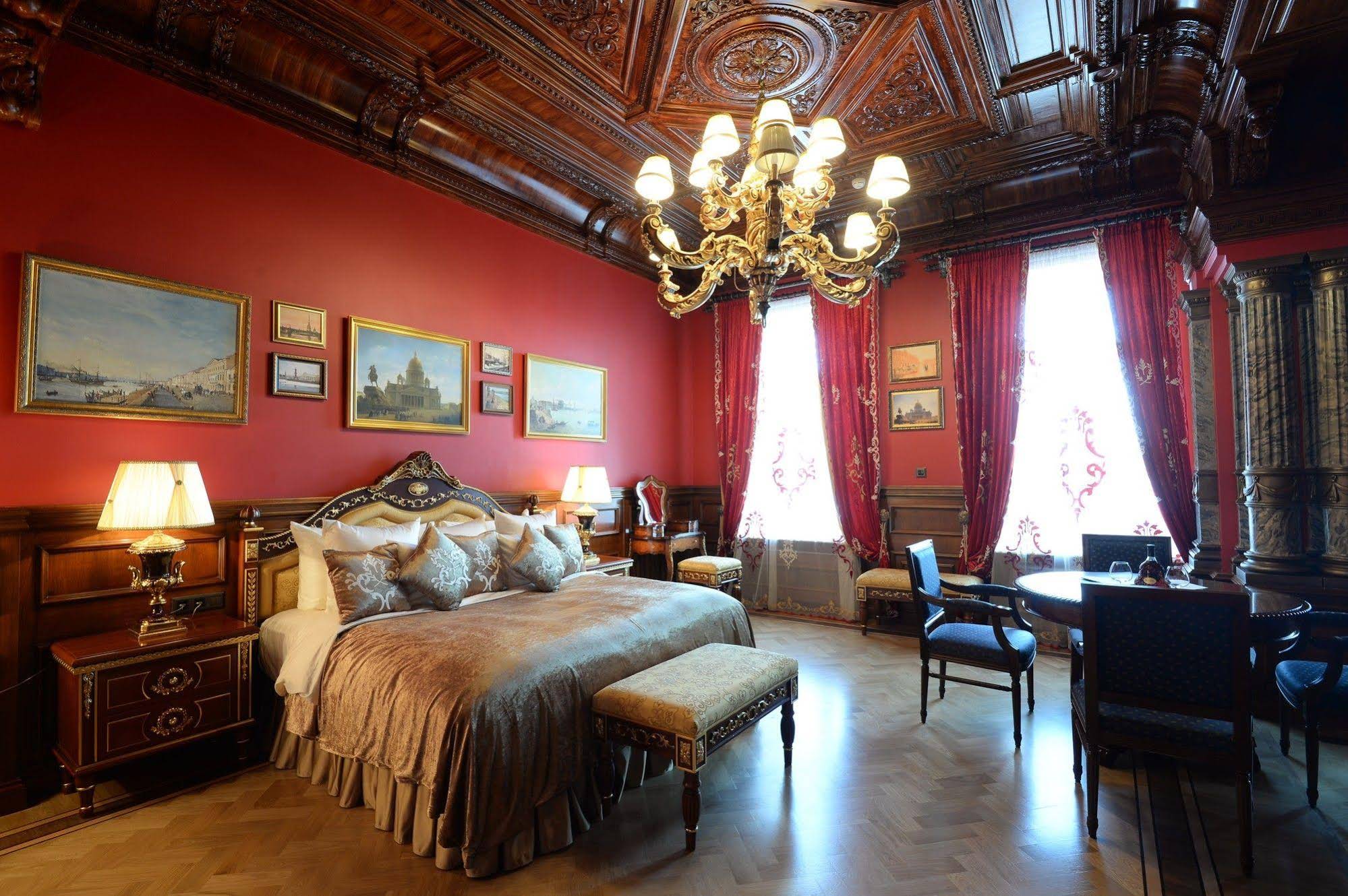Trezzini Palace Hotel