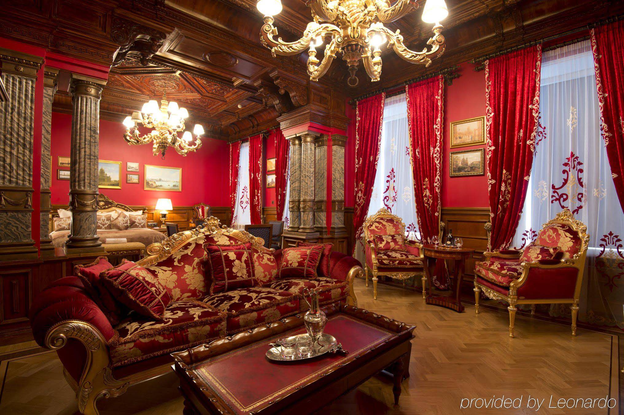 Trezzini Palace Hotel