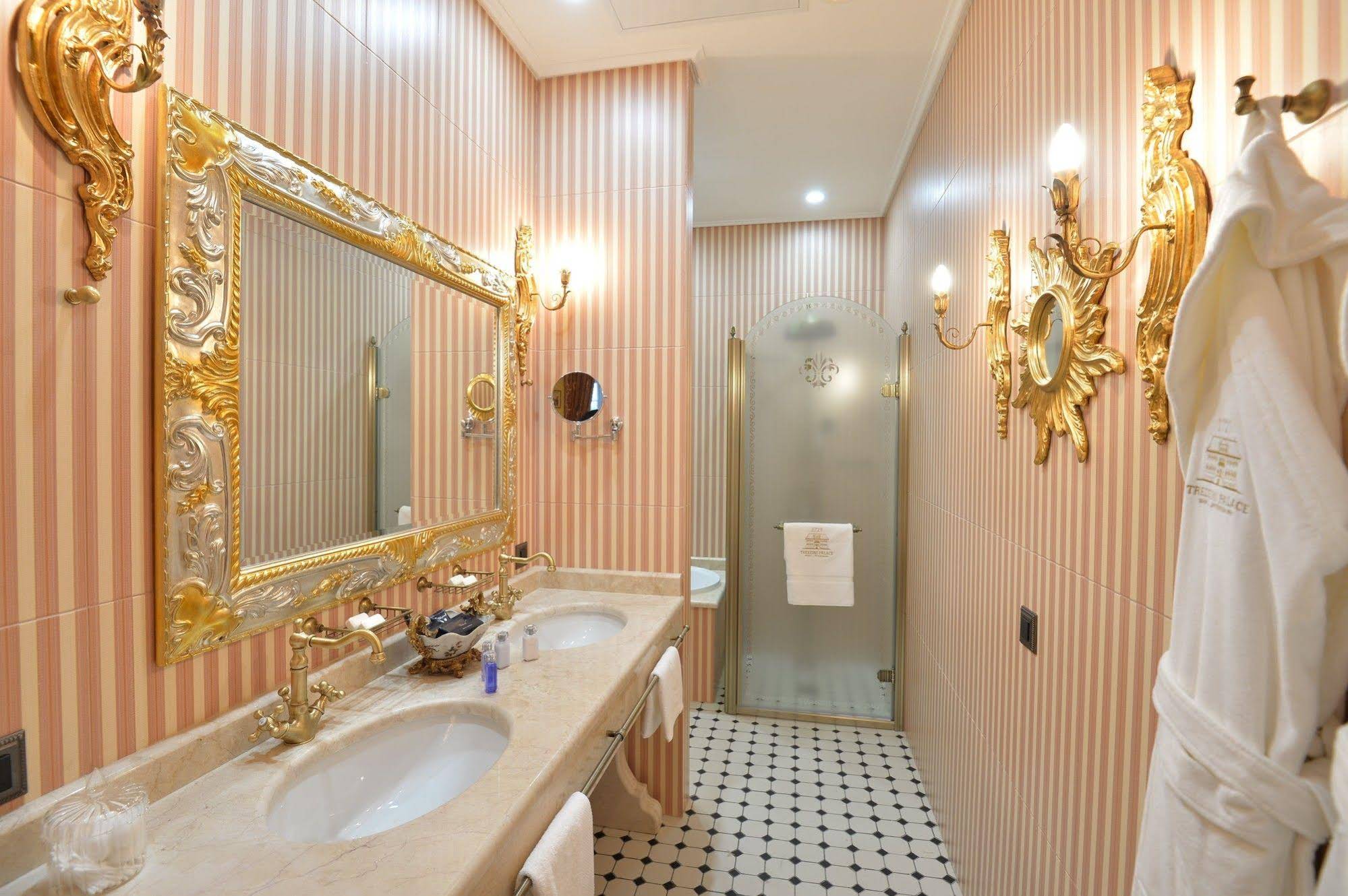 Trezzini Palace Hotel