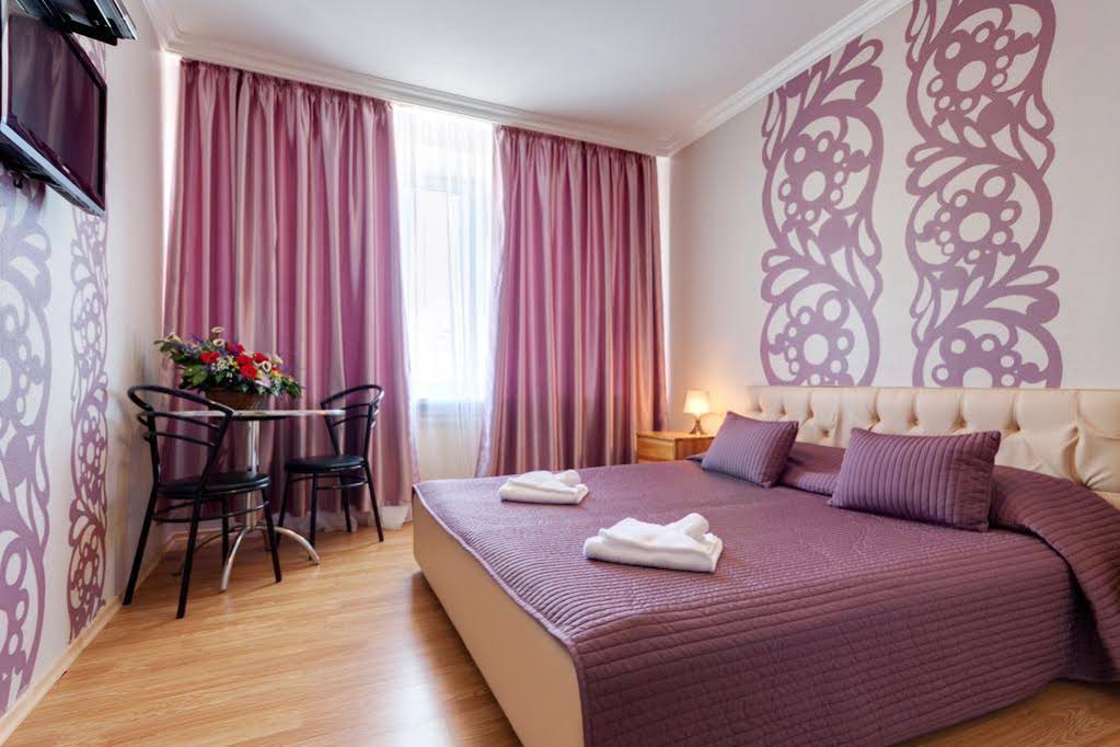 Uzhno Primorskiy Hotel