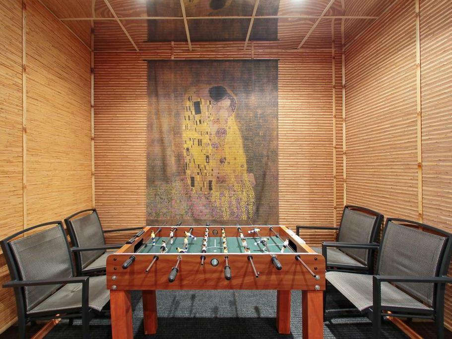 Vasileostrovskiy Hotel