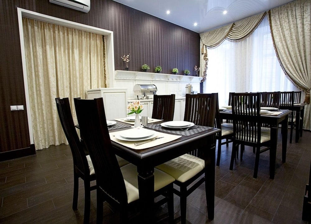 Vasilievskiy Dvor Hotel