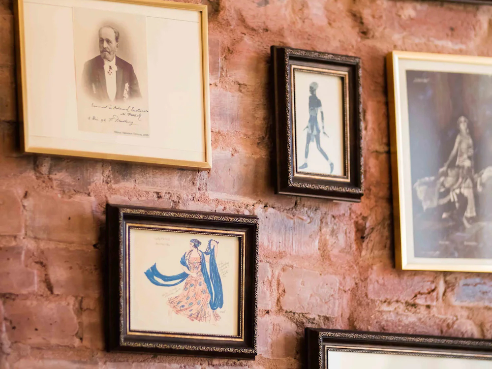 View Art House Russian Ballet