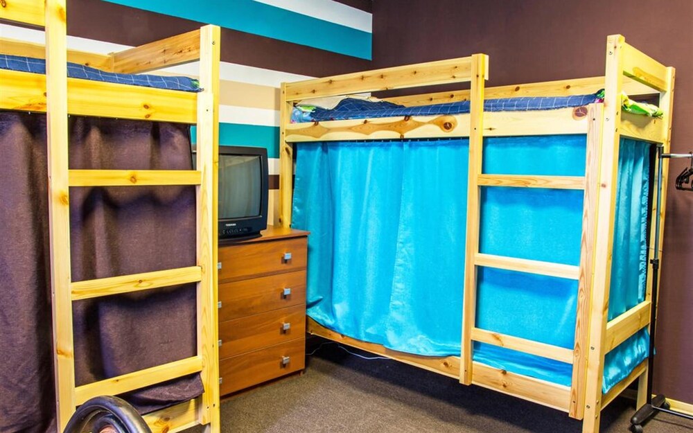 V Pitere Zhit Hostel