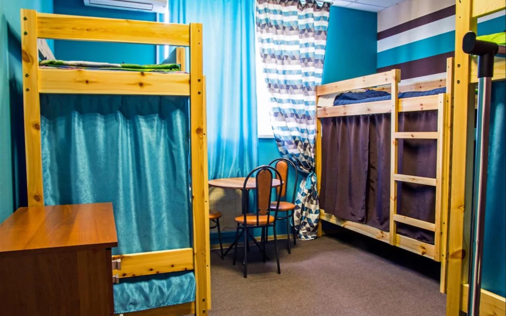 V Pitere Zhit Hostel