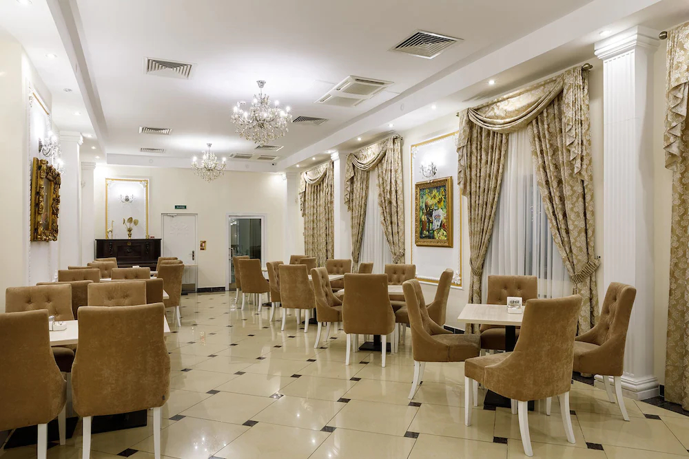 White Tree Hotel