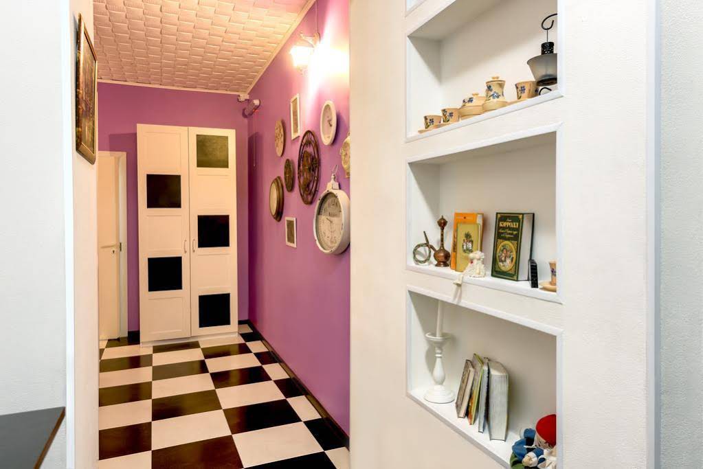 WonderHostel Central