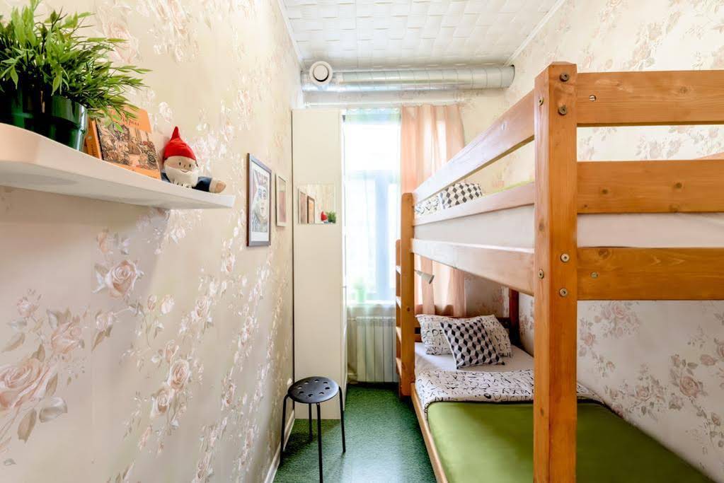 WonderHostel Central