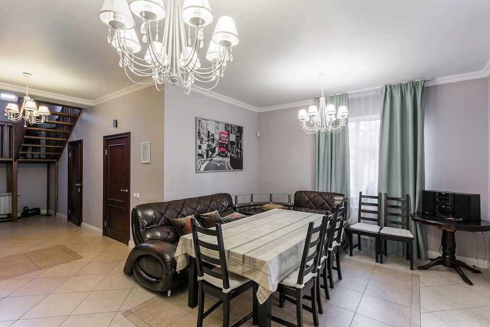 Chernika House