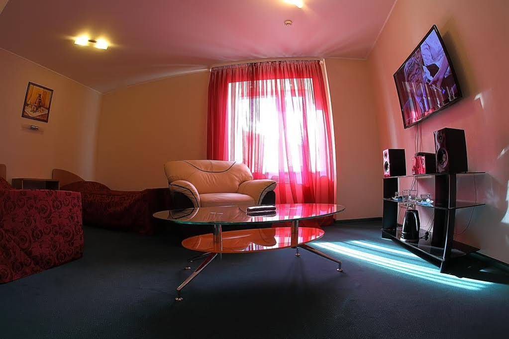 Hotel Stroitel