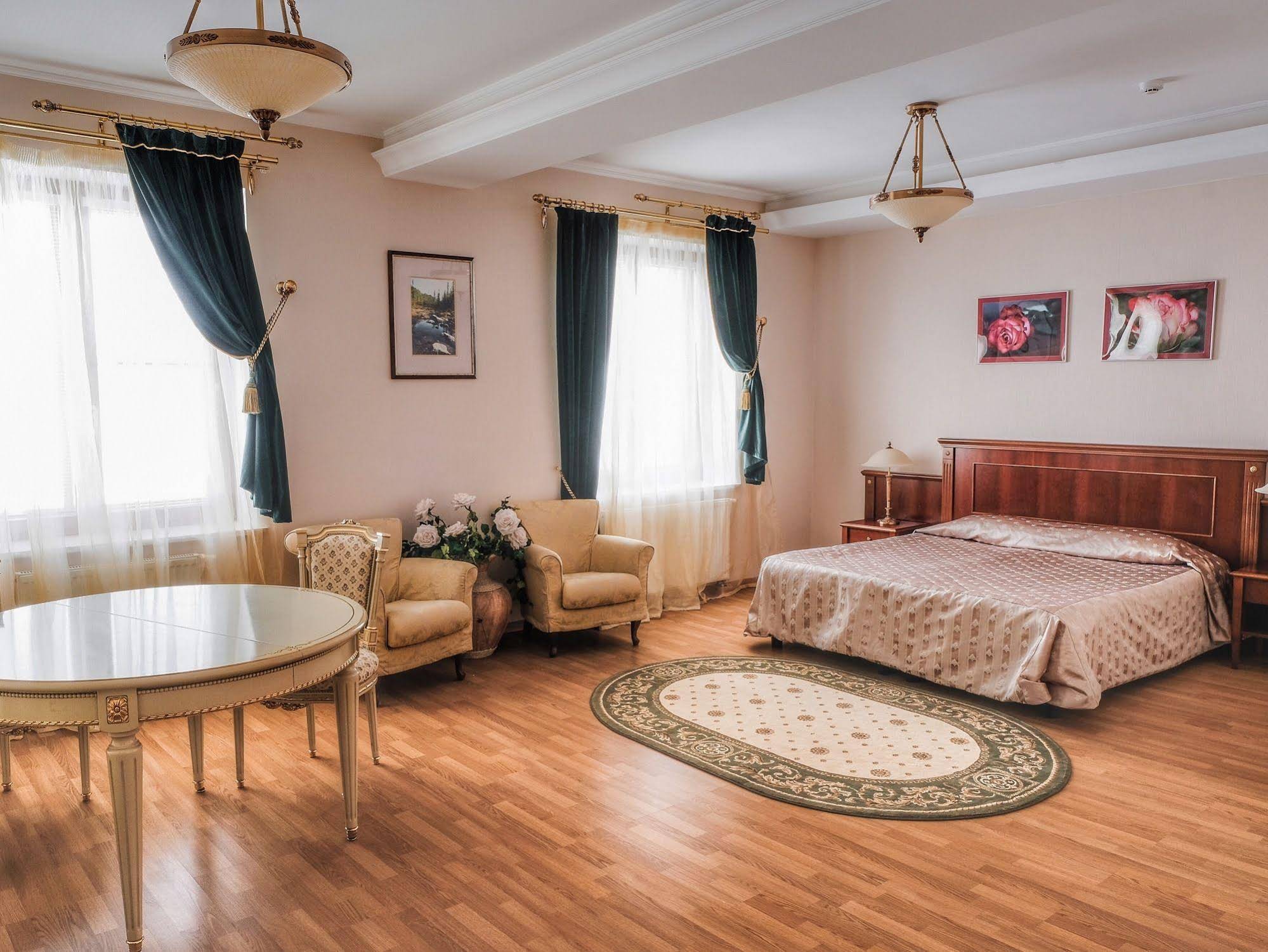 Polyarnaya Zvezda Hotel