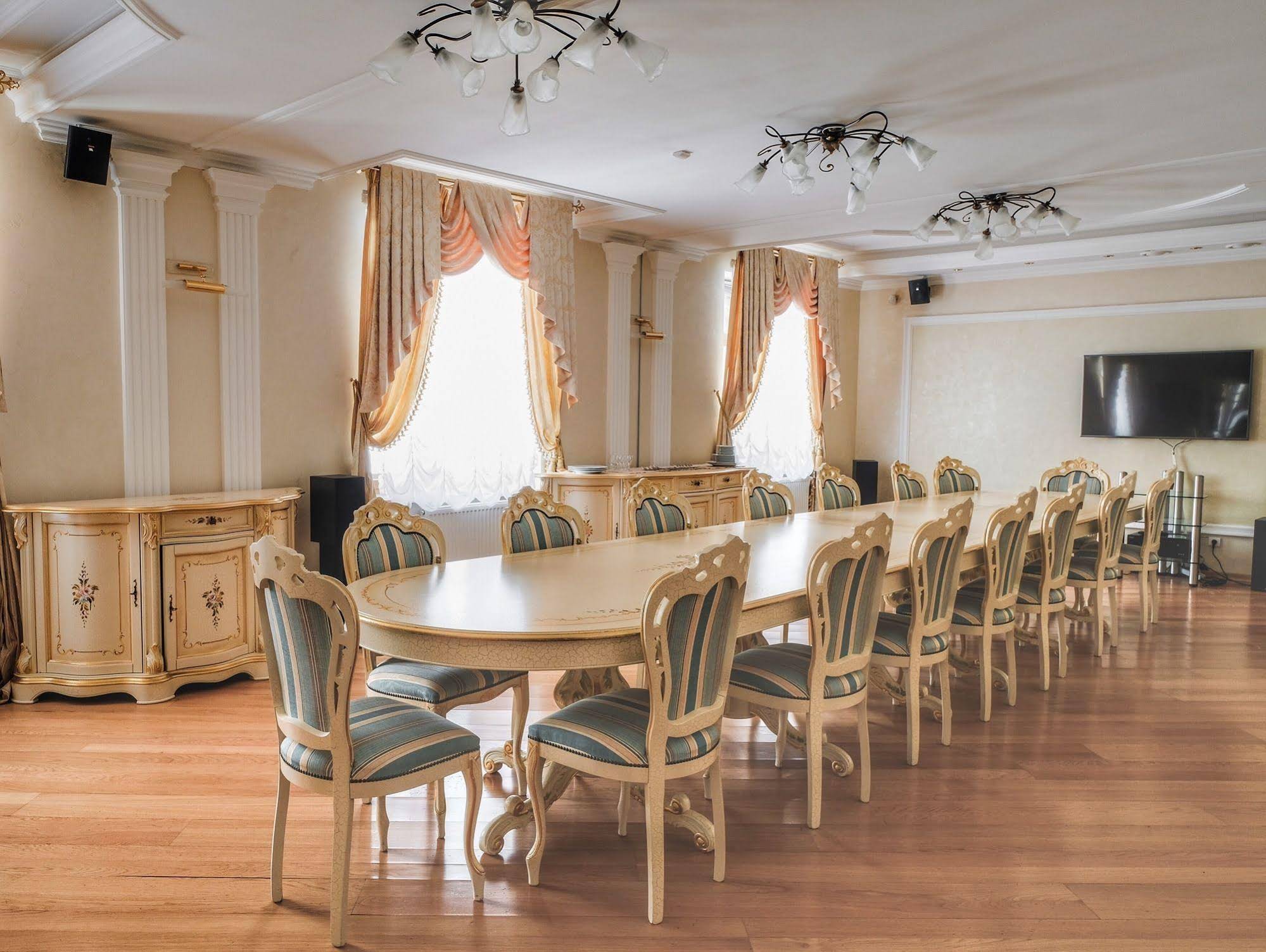 Polyarnaya Zvezda Hotel