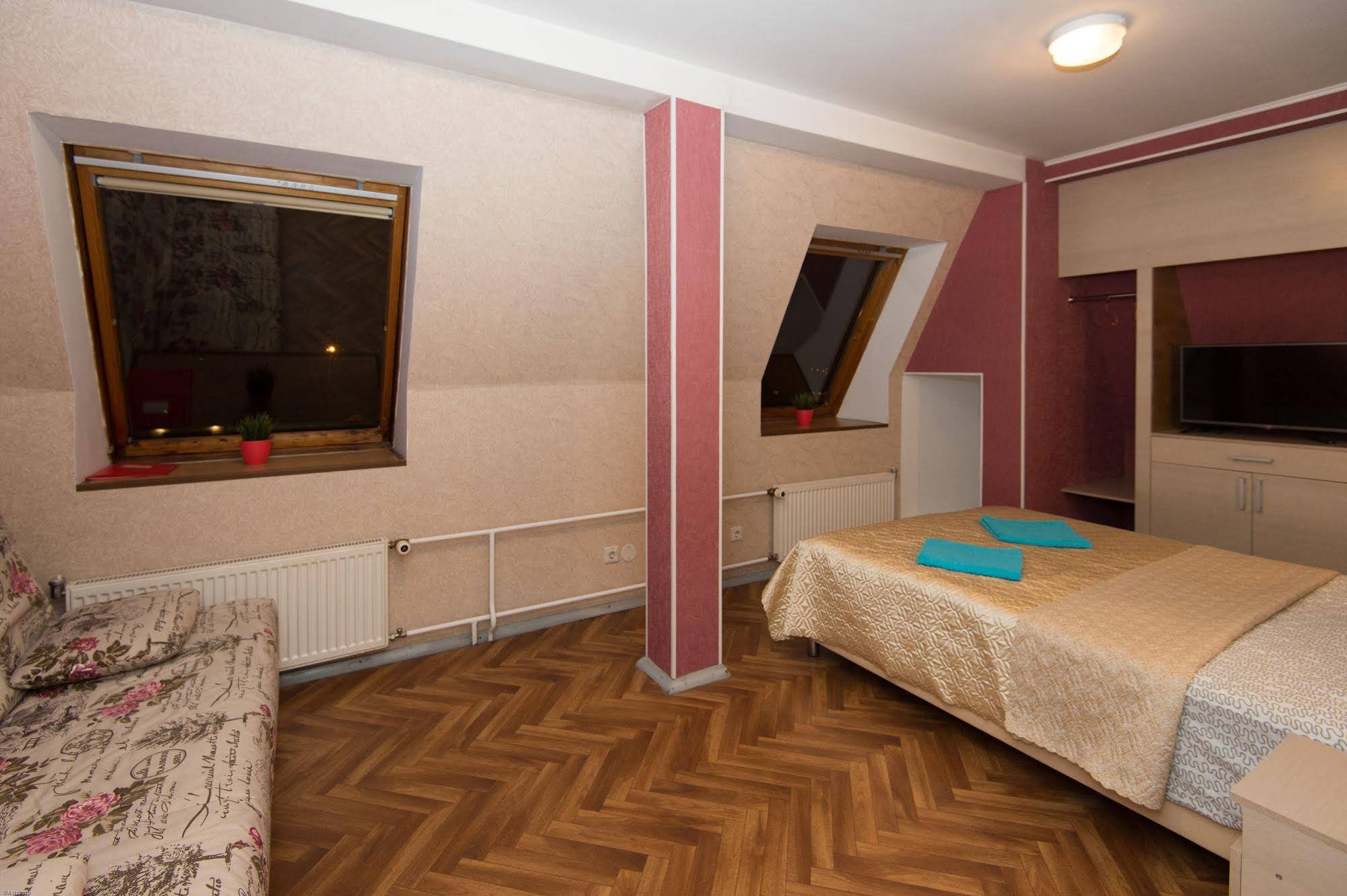 Guest House Orlovskiy