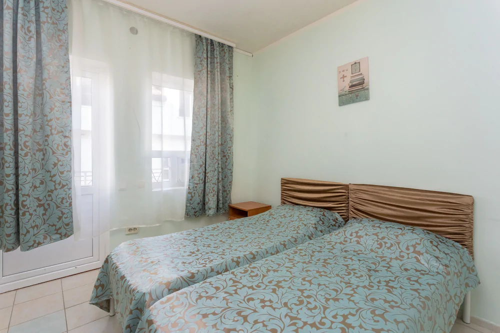 Lelux Hotel
