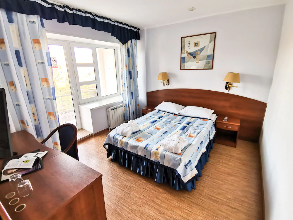 Tropicana Park Country Club