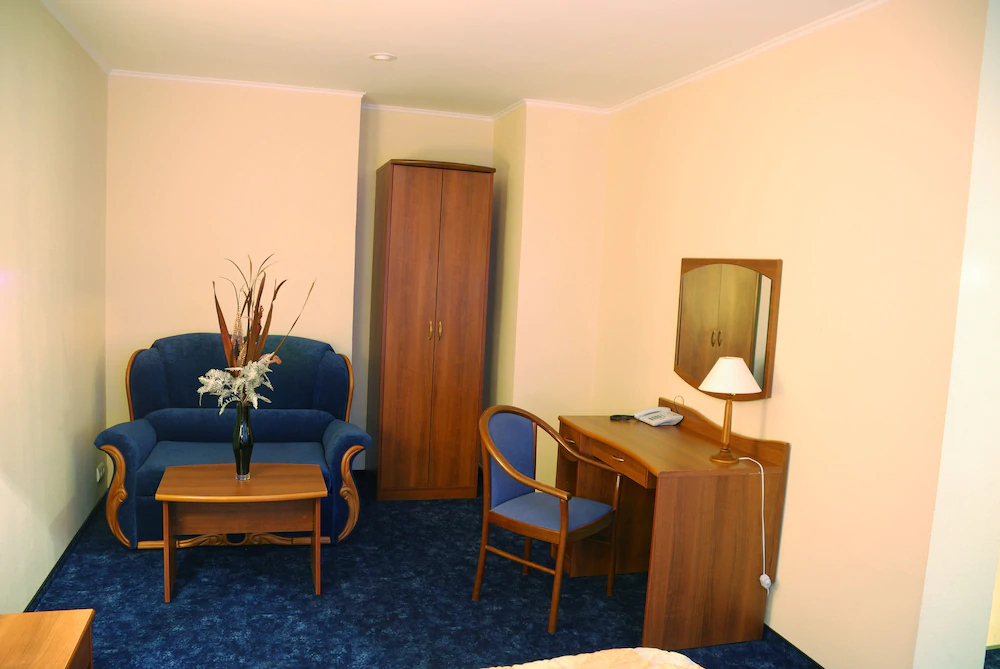 Tropicana Park Country Club