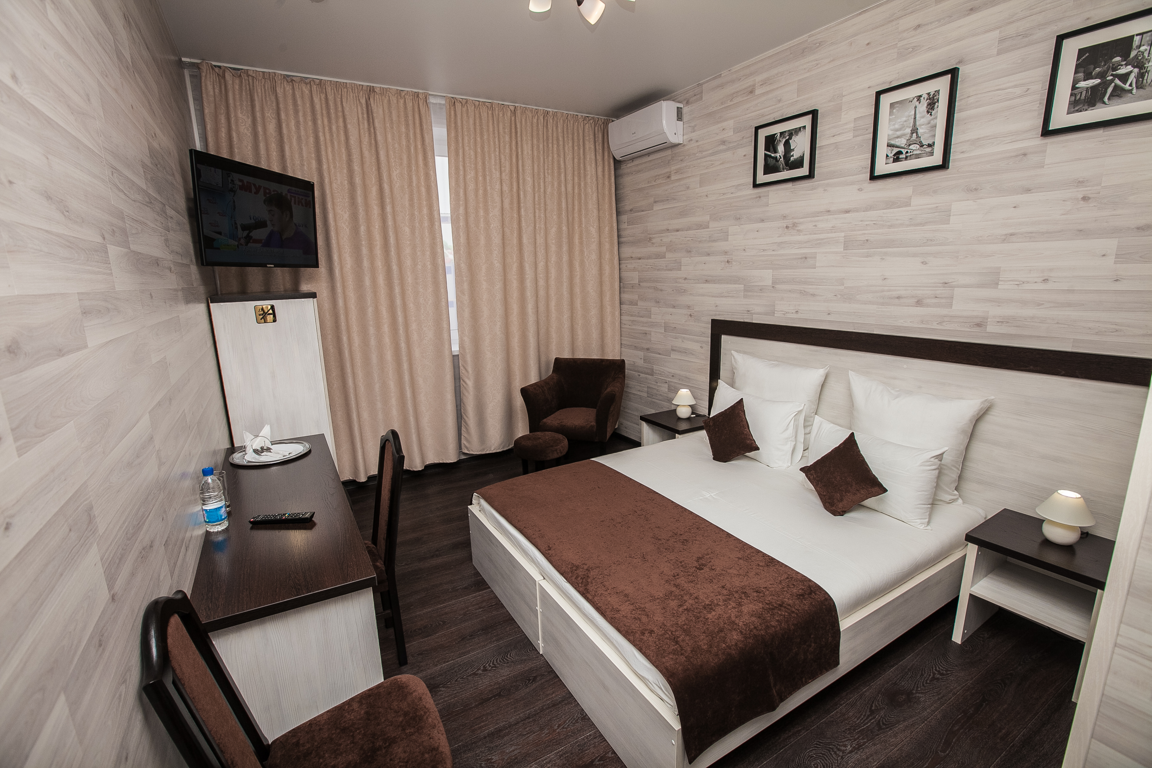 Fox Hotel