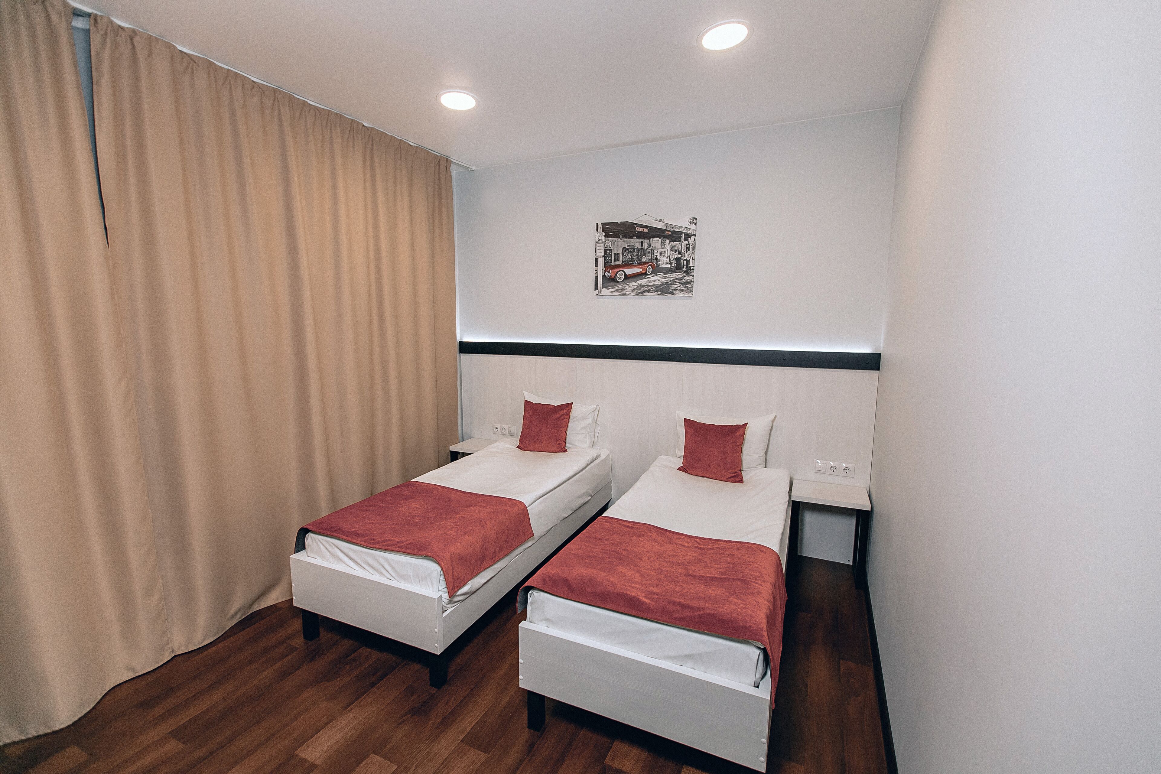 Red Fox Hotel