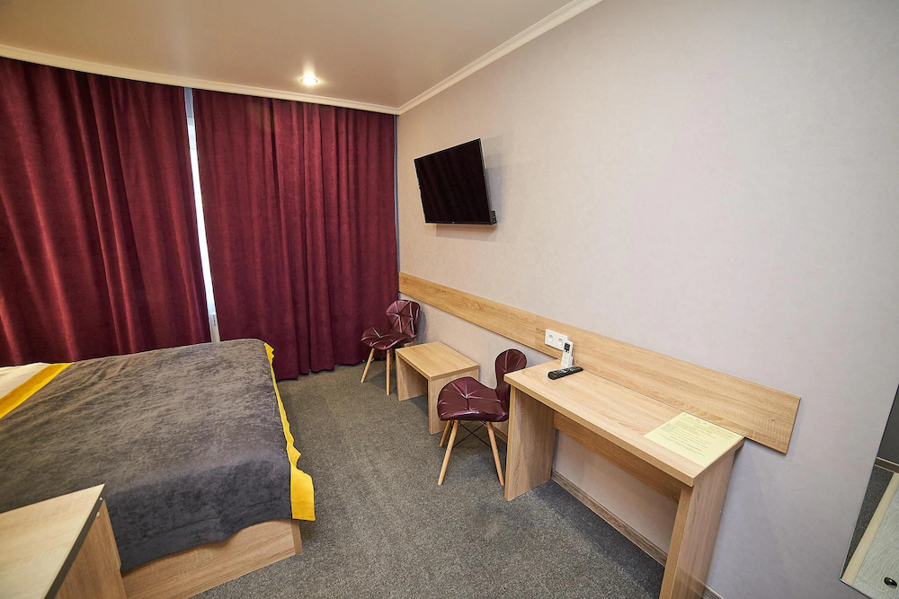 Luna Hotel