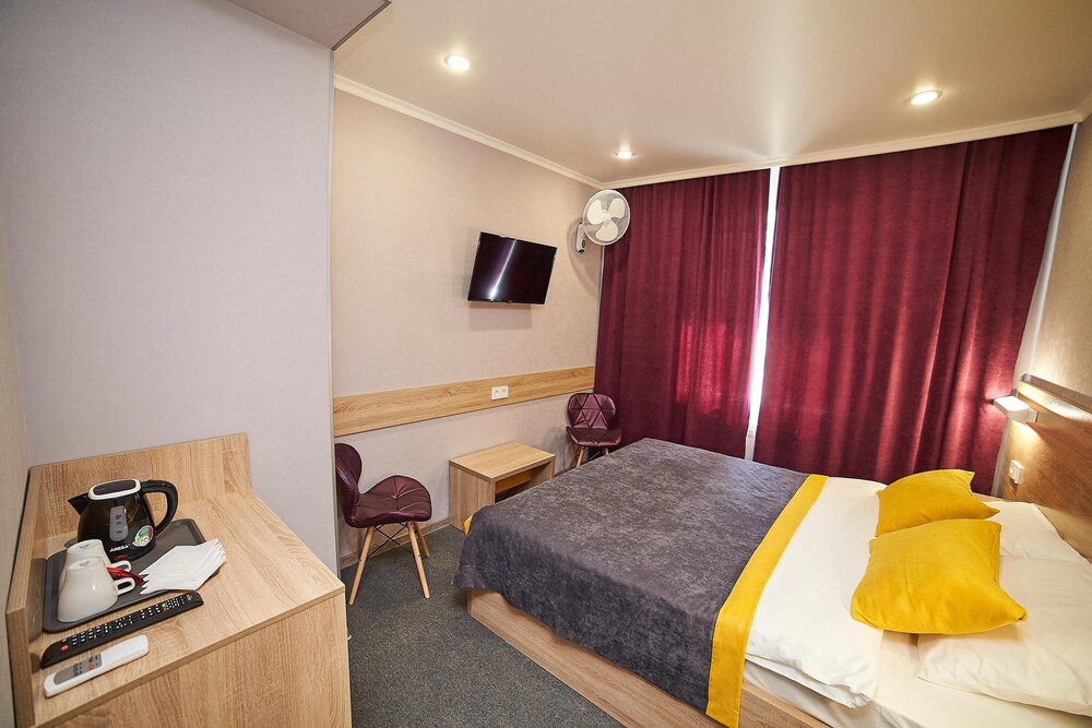 Luna Hotel