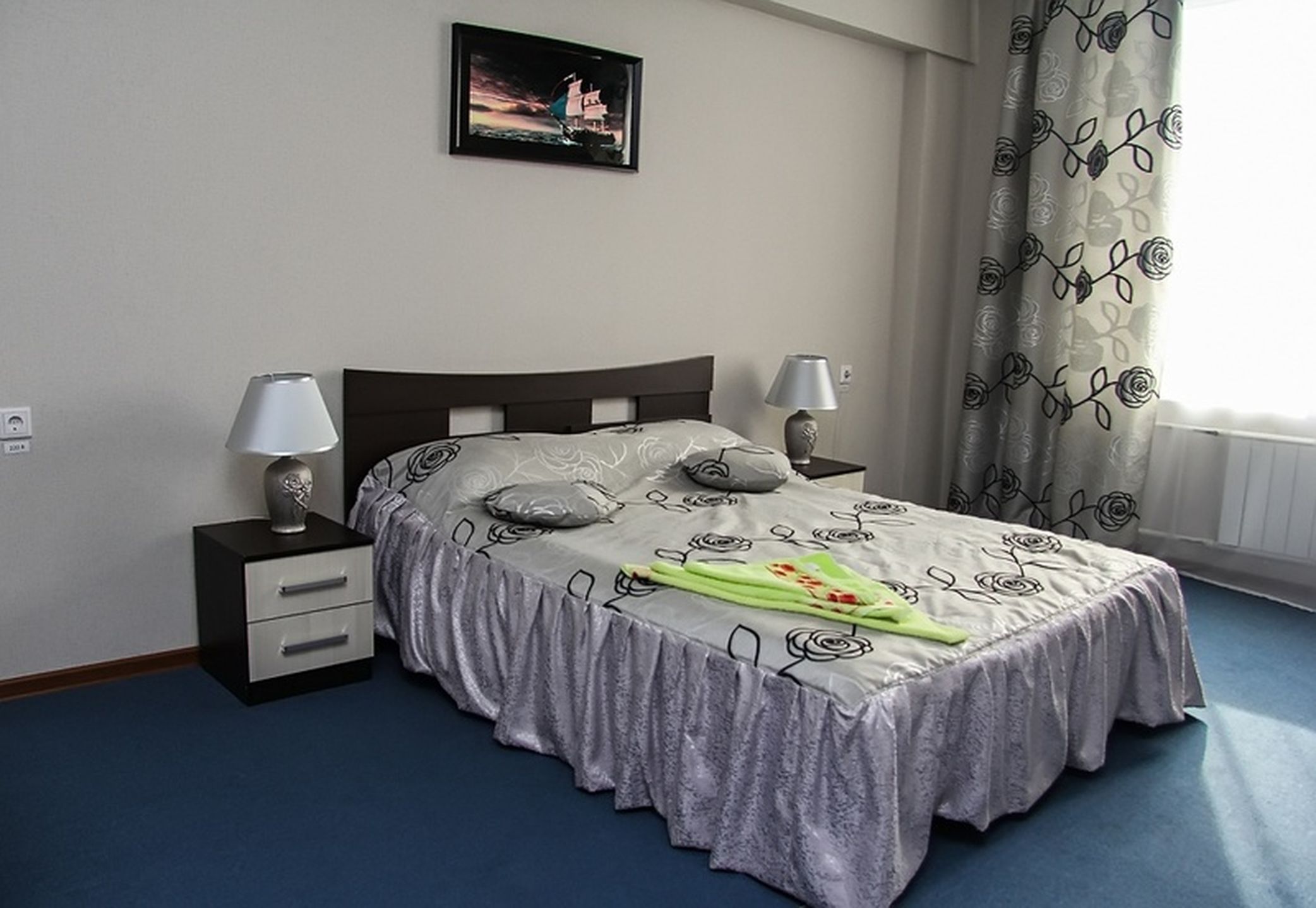 Grand City Hotel