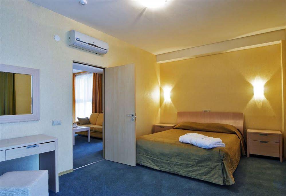 Business Hotel Delta