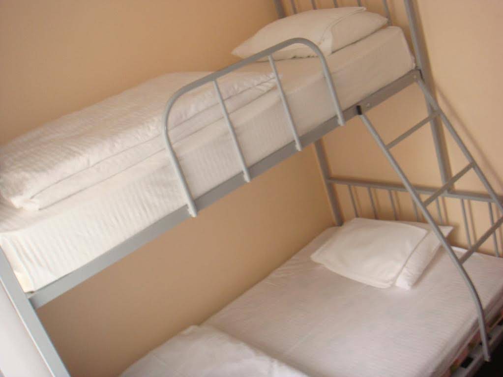 Hostel 490