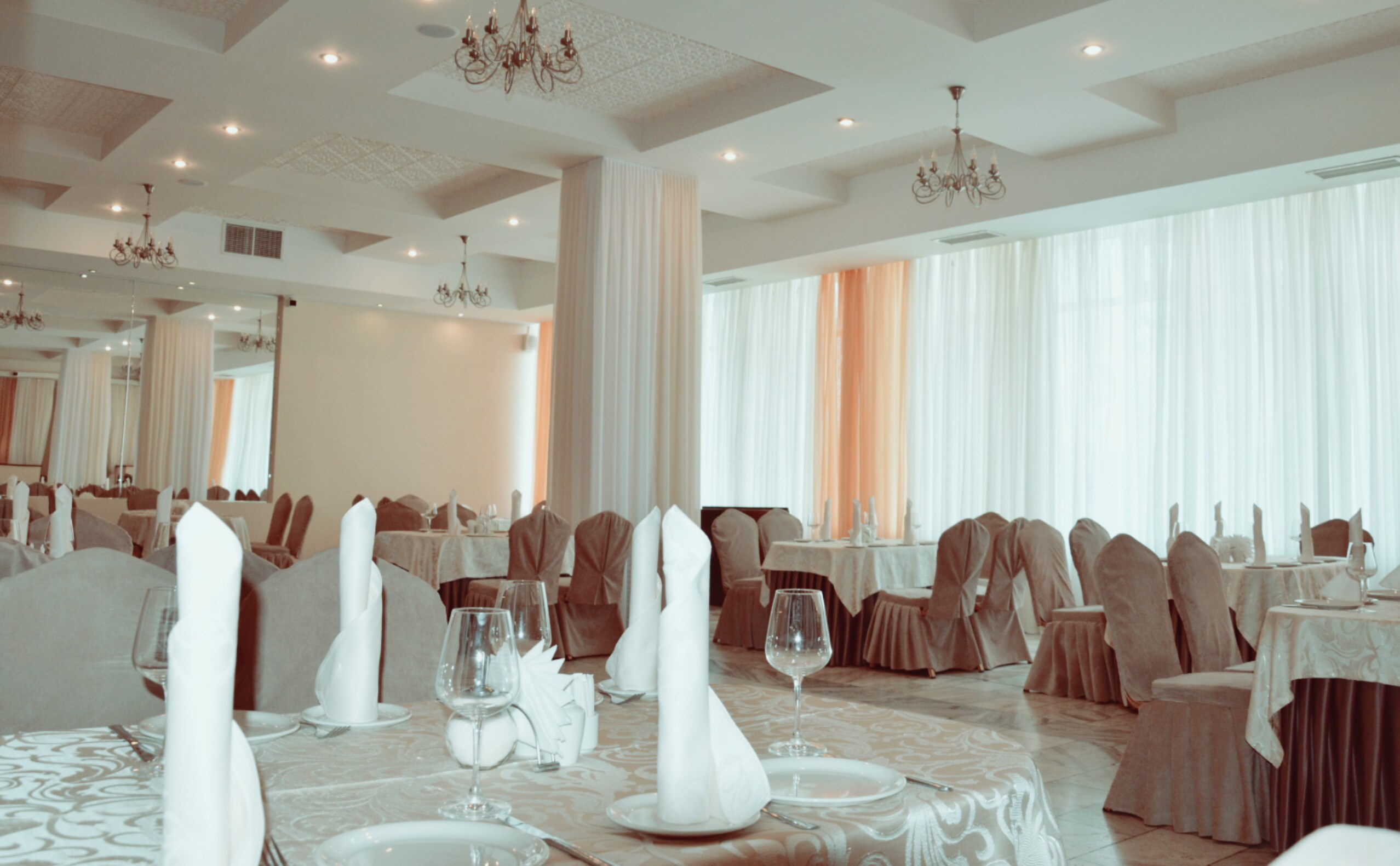 AMAKS City Hotel