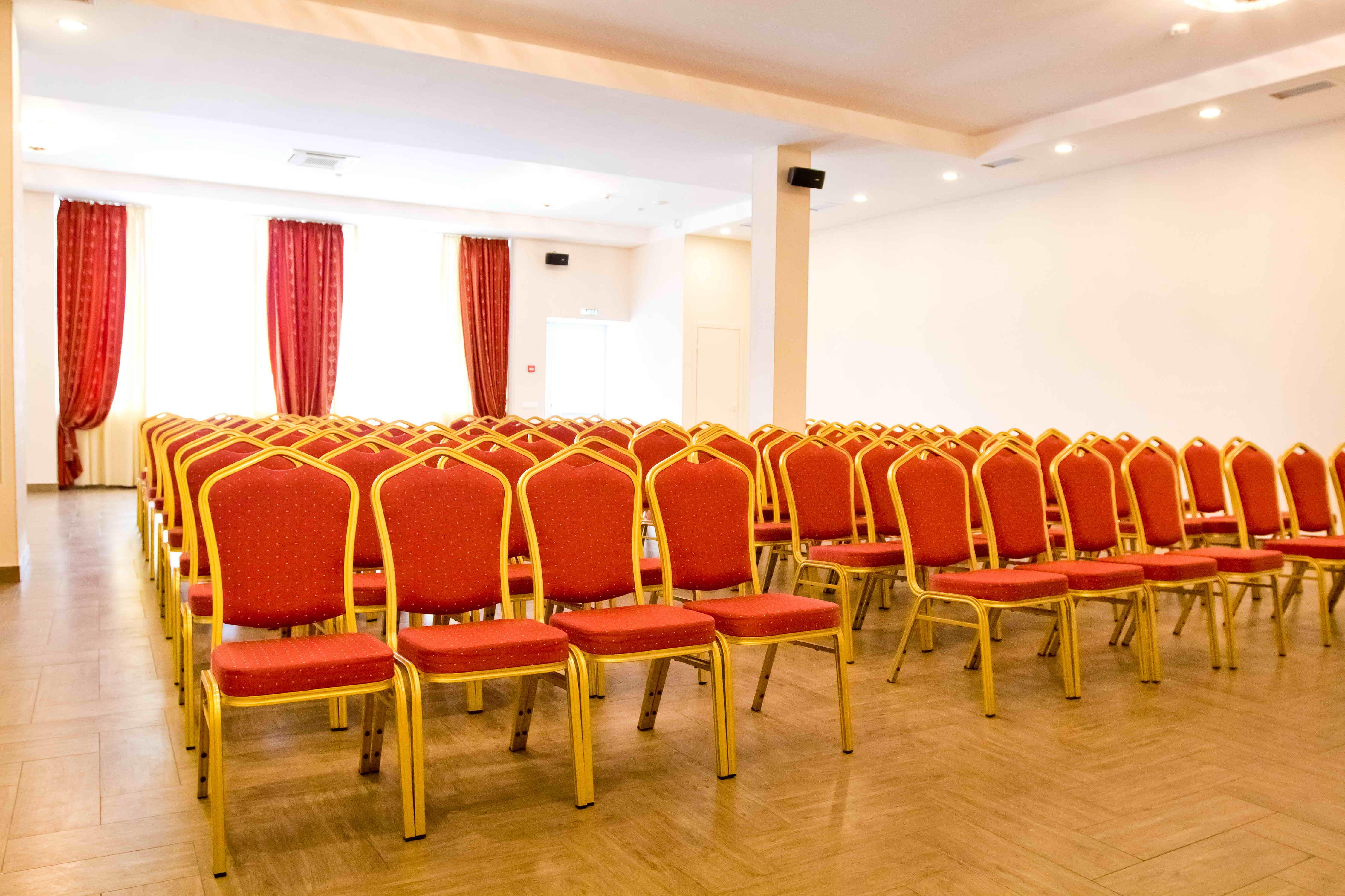 AMAKS City Hotel
