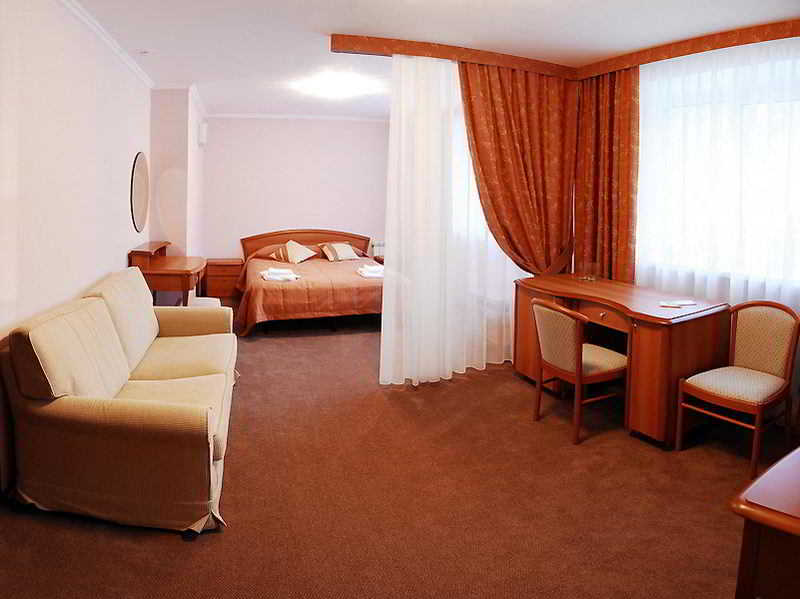 Takmak Spa Hotel