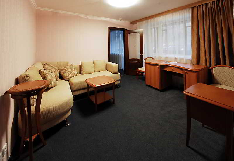 Takmak Spa Hotel