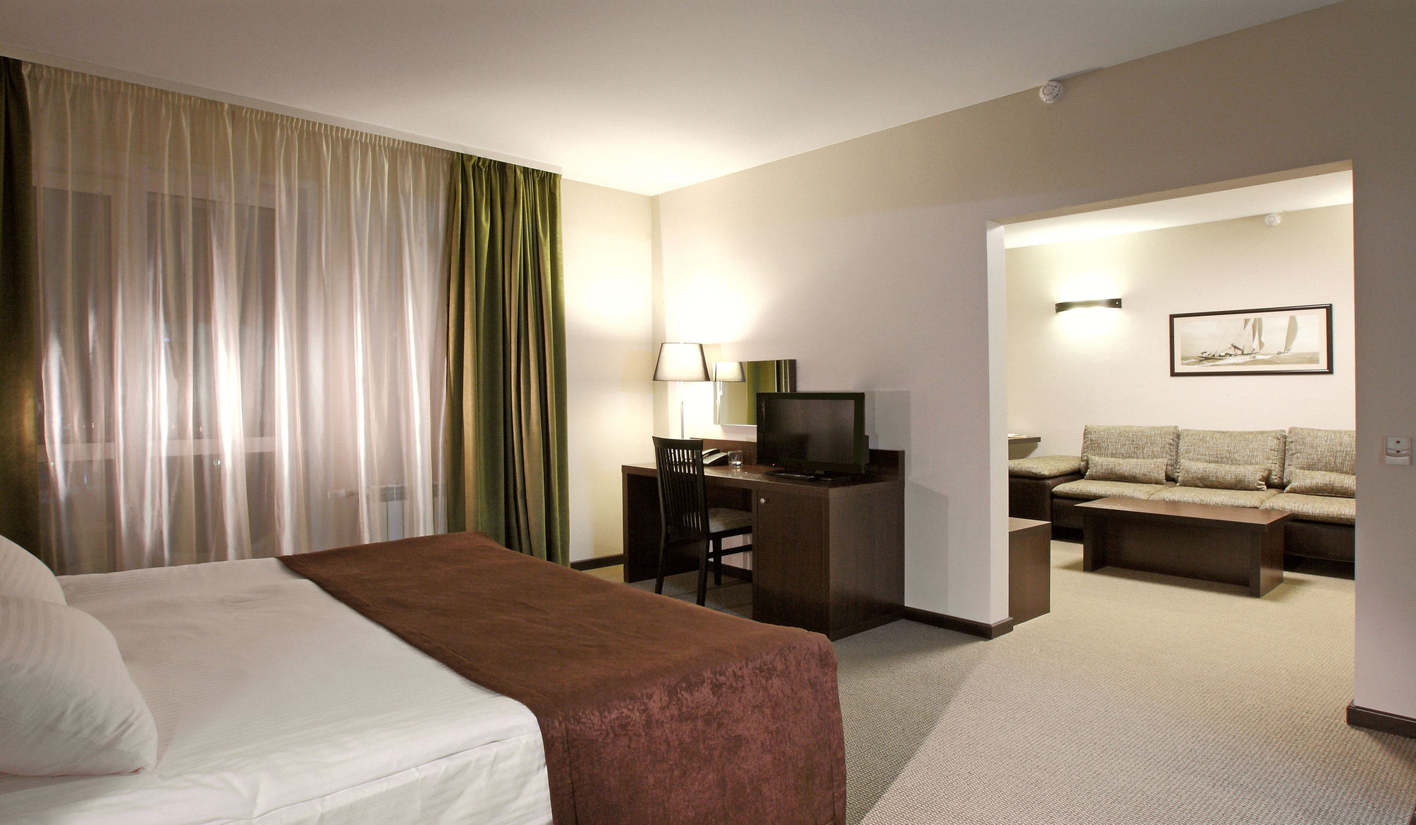 Avanta Hotel Centre