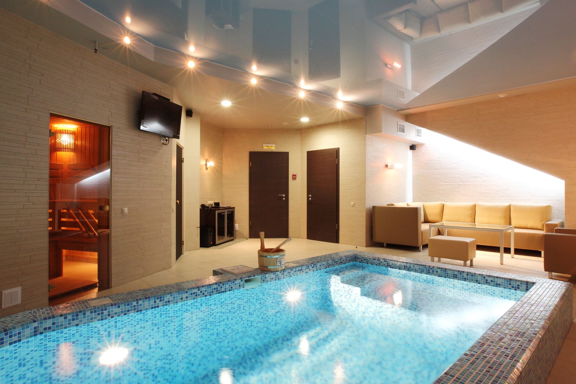 Avanta Hotel Centre