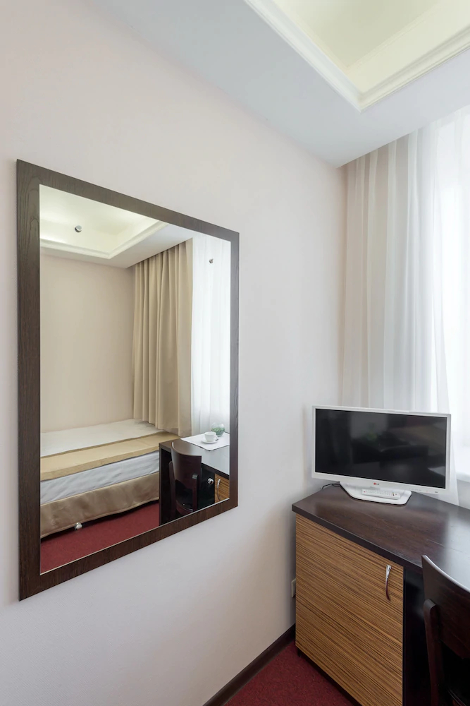 Hotel N