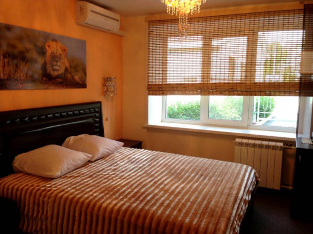 Mango Hotel