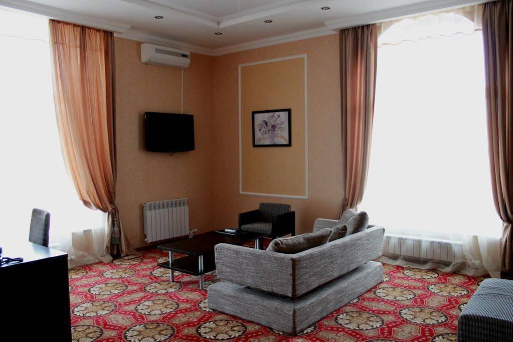Hotel Kovcheg