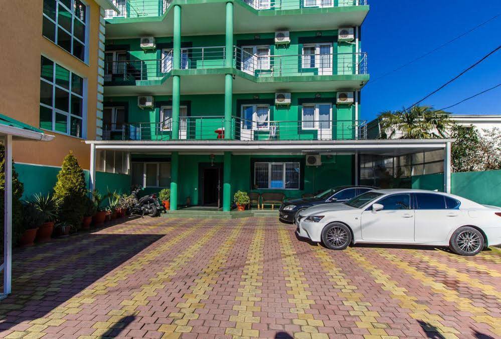 8 Nebo Hotel