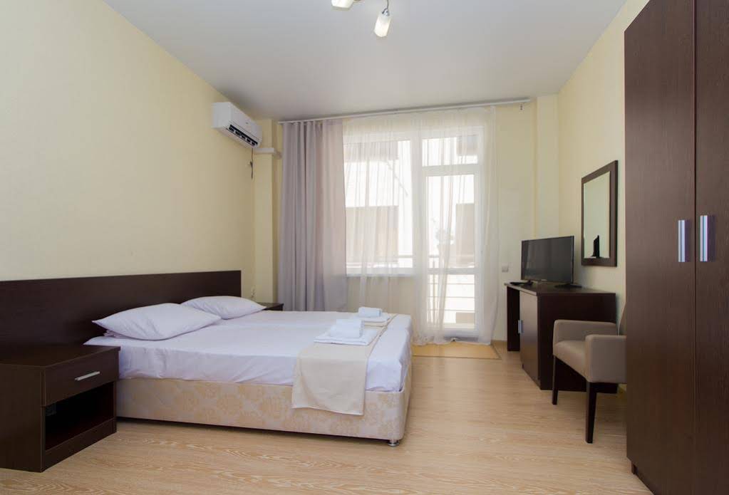 Anatol Hotel