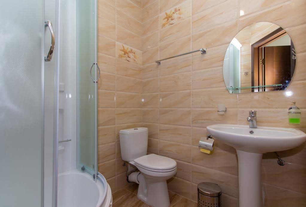 Anatol Hotel