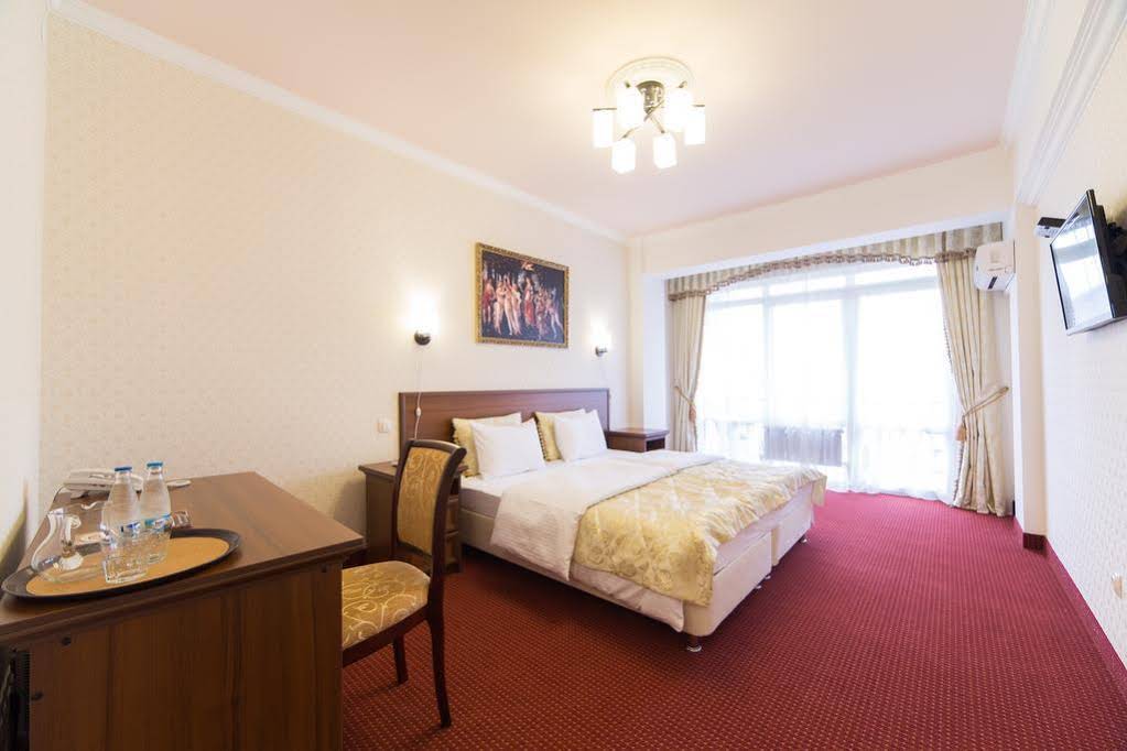 Ani Guest House