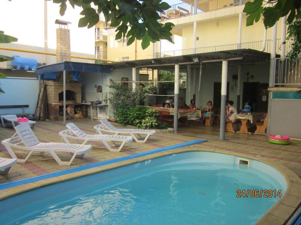 Antadi Hotel