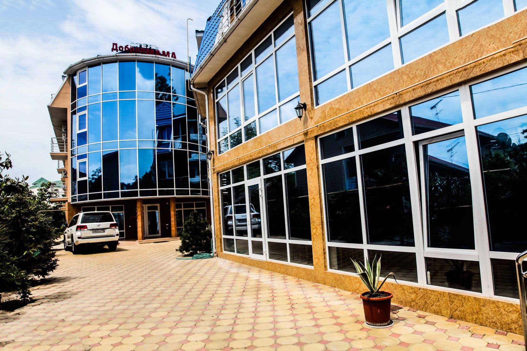 Dobraya Mama Hotel